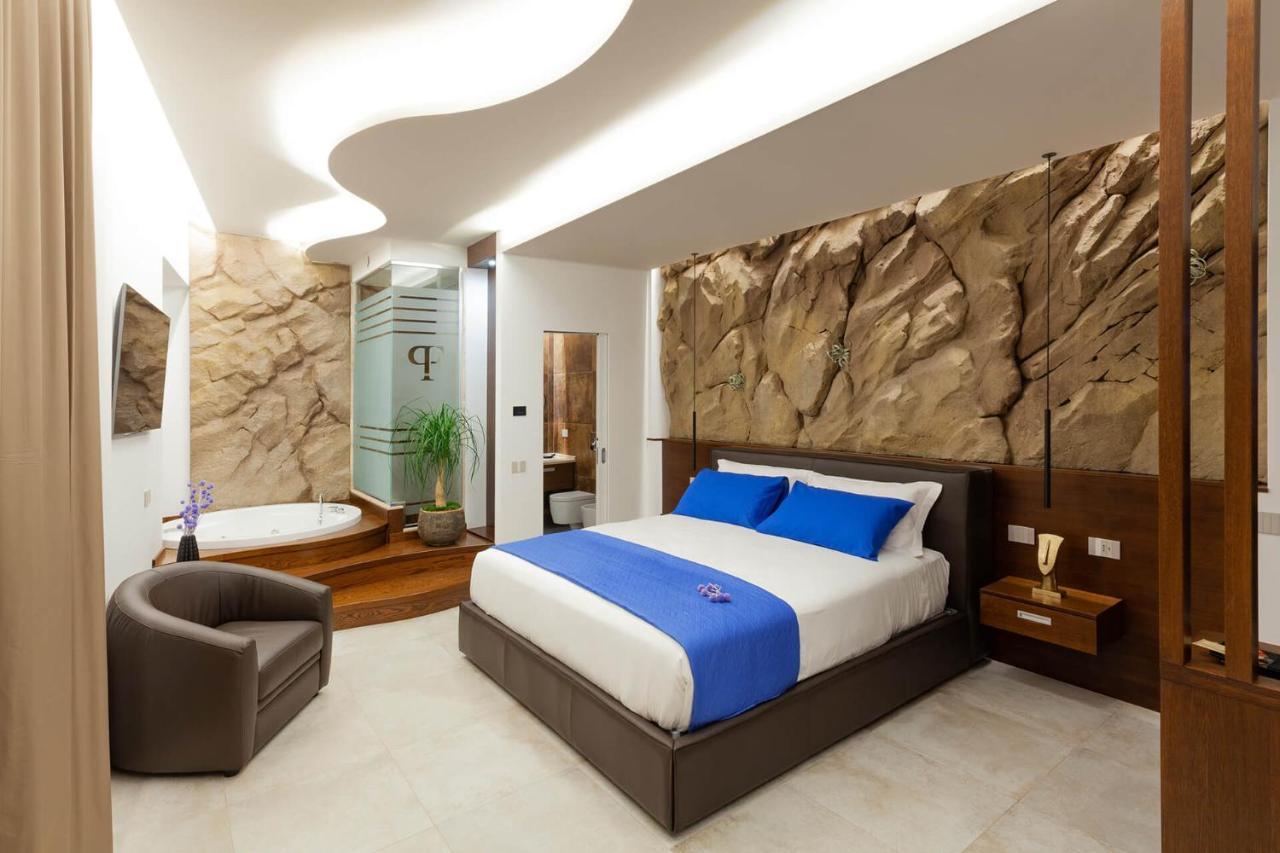 Palazzo Ferrucci Luxury Suites กาญารี ภายนอก รูปภาพ