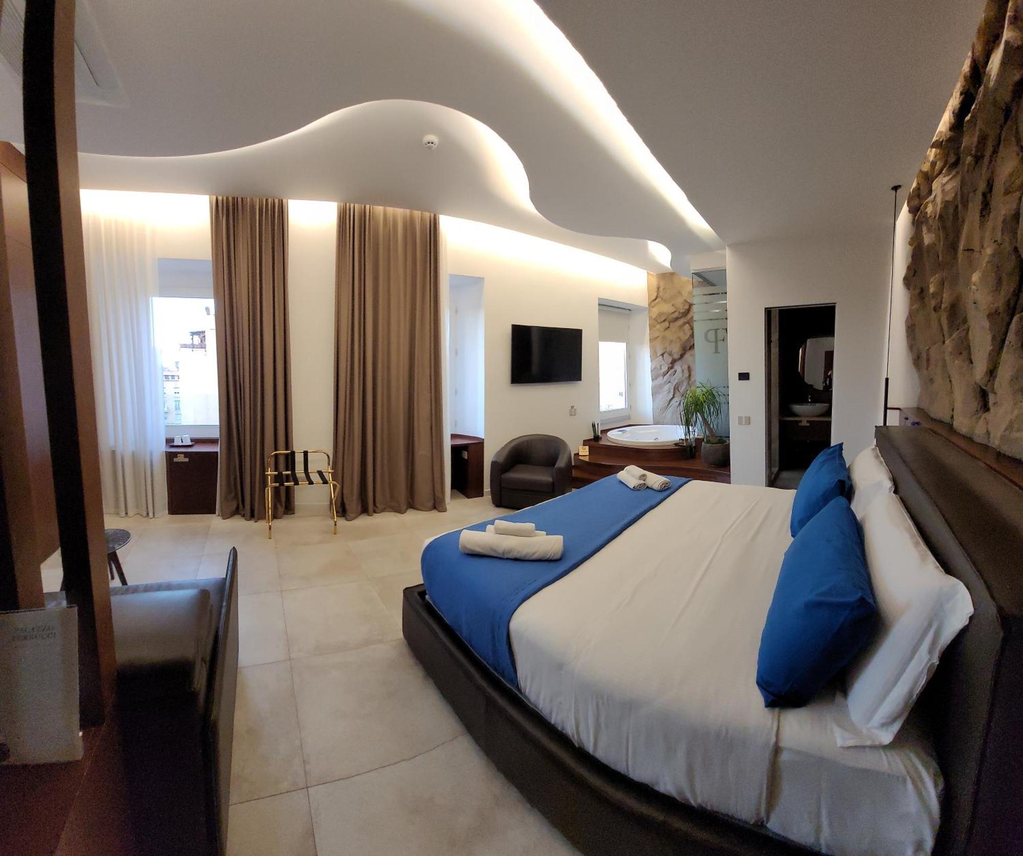 Palazzo Ferrucci Luxury Suites กาญารี ภายนอก รูปภาพ