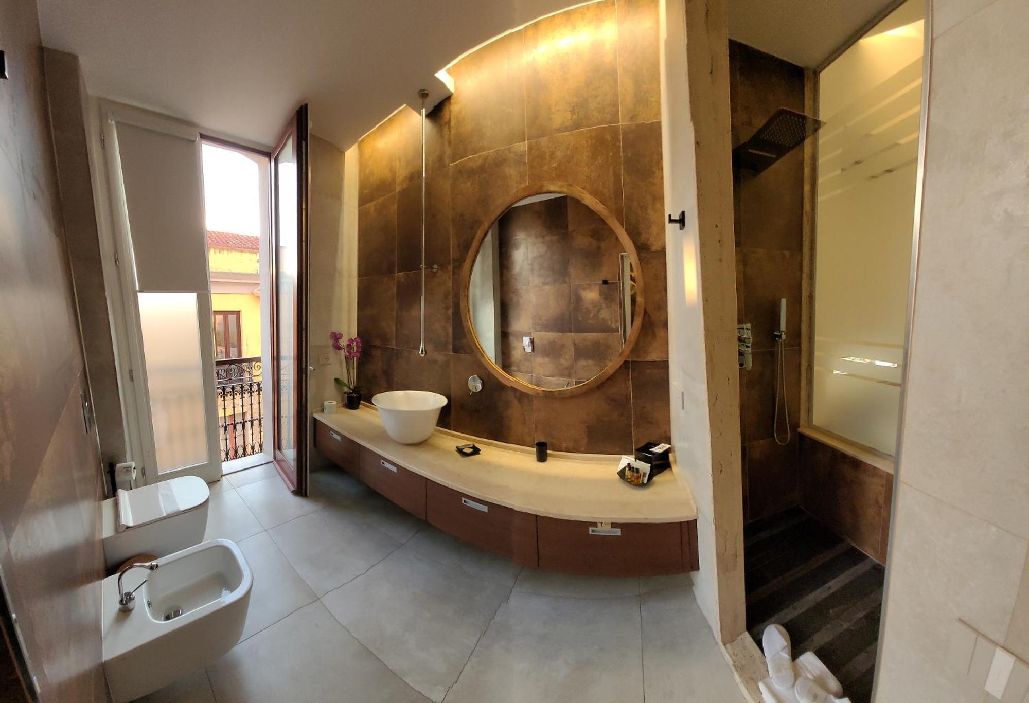 Palazzo Ferrucci Luxury Suites กาญารี ภายนอก รูปภาพ